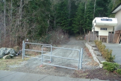 New gates installed at Braidwood Trail east entrance